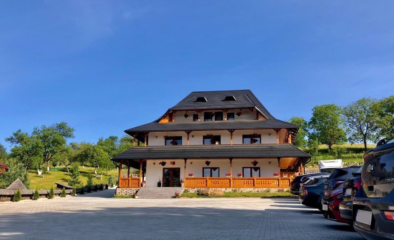 Pensiunea Roca Maramures Deseşti المظهر الخارجي الصورة